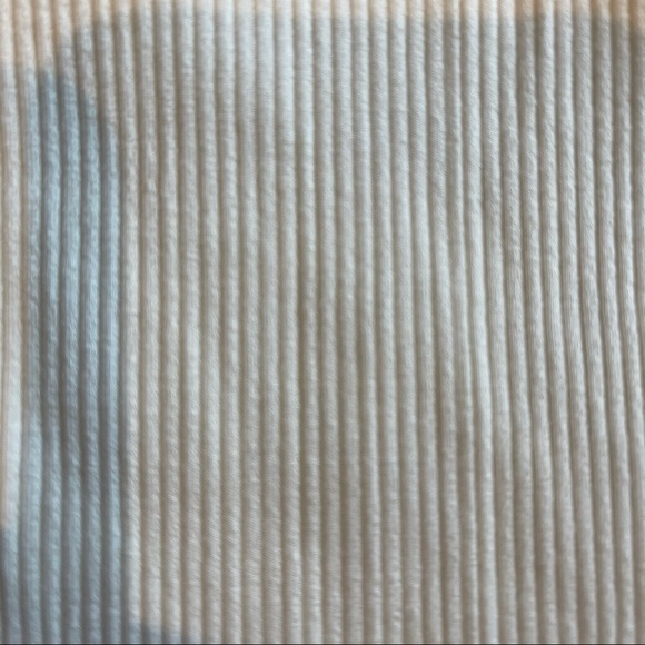 BETTER BE RUFFLE RIBBED CROP - Picture 7 of 7